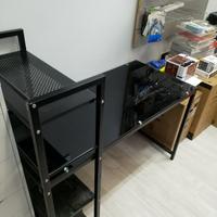 Scrivania in vetro / metallo nero