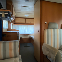 Motorhome con soli 65 k km - tenuto al coperto