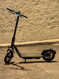 Monopattino elettrico EMG velociraptor street