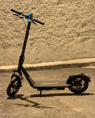 Monopattino elettrico EMG velociraptor street