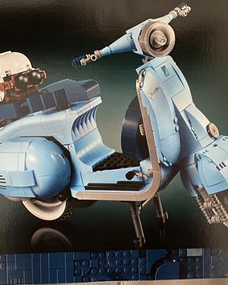 Lego Vespa 125 10298