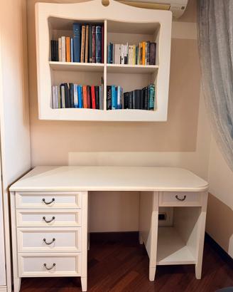 Scrivania e libreria stile classico