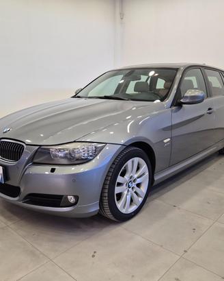 BMW 320 d Touring xdrive Futura - Sens. Park. - Te