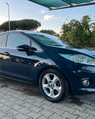 Ford fiesta 2010