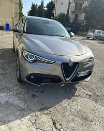 Stelvio alfa Romeo 210 cv executive