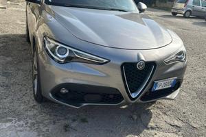 Stelvio alfa Romeo 210 cv executive