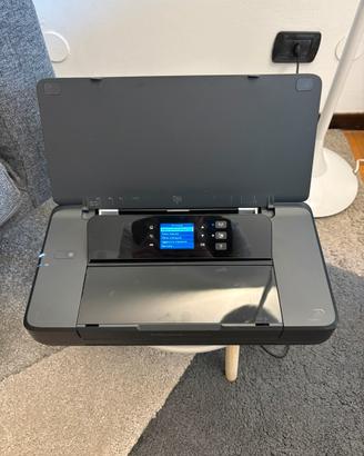 Stampante HP OfficeJet 200 portatile con Batteria