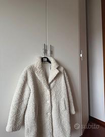 Cappotto in pelliccia sintetica corta I DO