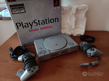 Playstation 1 con 2 joypad