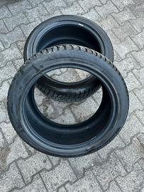 Due  gomme come nove da 17