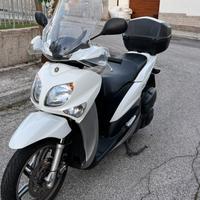 Scooter Yamaha xenter 125