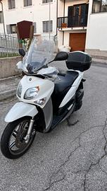 Scooter Yamaha xenter 125