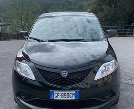 Lancia Ypsilon Ypsilon 1.0 firefly hybrid Silver s