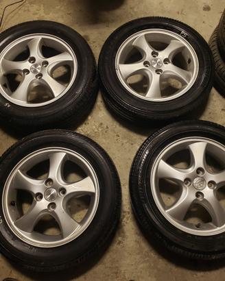 Cerchi in lega e gomme Suzuki ignis 2002/2010