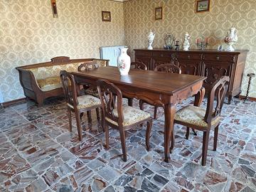 Sala da pranzo completa in noce: credenza, tavolo