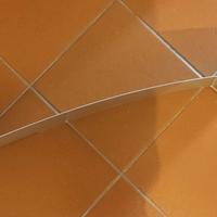 Mensola Ikea grigia per libri mai utilizzata