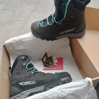 Scarponi Montura tg. 37