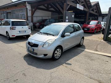 Toyota Yaris 1.4 D-4D 3 porte M-MT Navi