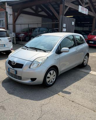Toyota Yaris 1.4 D-4D 3 porte M-MT Navi