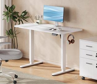 Scrivania regolabile in altezza