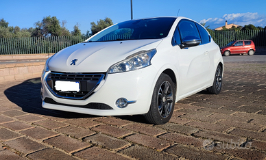 PEUGEOT 208 - 2012 - 1.2 benzina