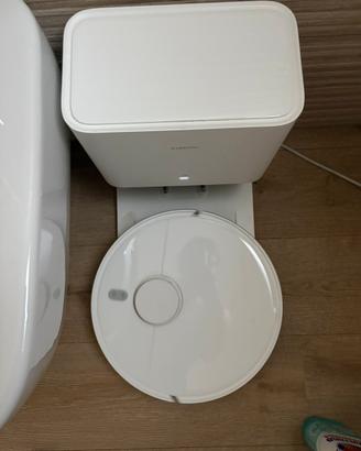 Robot lavapavimenti