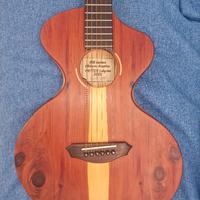 Chitarra Labyrinth MN Guitars con custodia