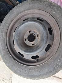 Gomme auto