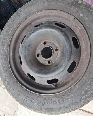 Gomme auto