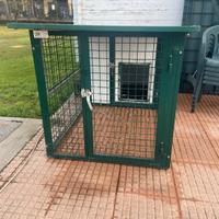 Cuccia per cani esterna con parte coibentata