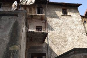 Rustico da ristrutturare