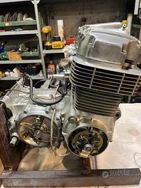 Honda cb 750 four motore