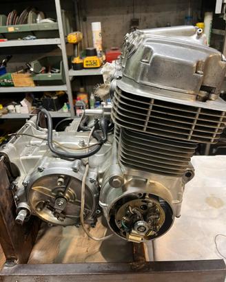 Honda cb 750 four motore
