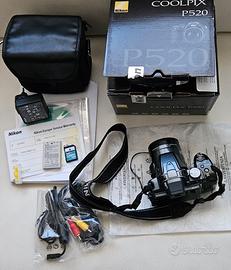 NIKON COOLPIX P520