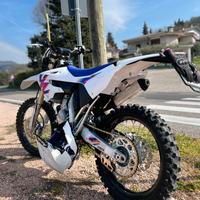 YZ 125 50esimo anniversario