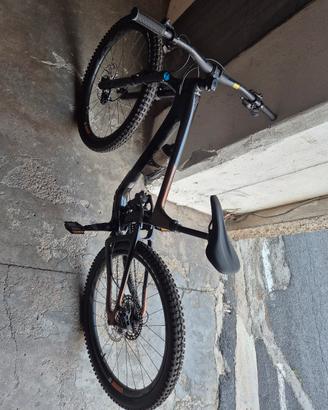 giant trance x carbon/hematite 29"