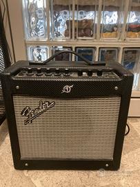 Amplificatore fender mustang