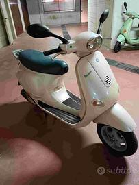 Vespa 150  ET4
