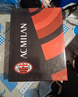Scarpe Ac Milan ginnastica leggere