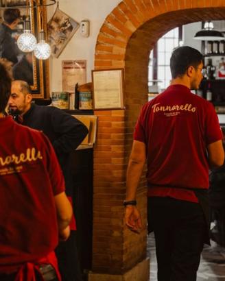 Cameriere o aiuto cameriere