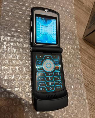 motorola razr v3 accessoriato 100%