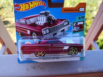 Hot wheels - chevy impala '64