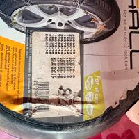 a poco queste catene