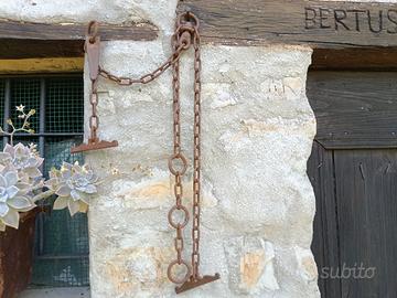 Antica catena in ferro battuto 