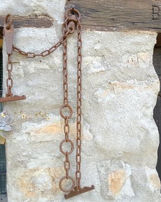 Antica catena in ferro battuto 