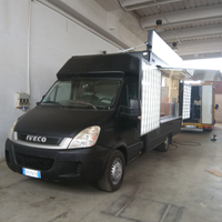 Autonegozio paninoteca ambulante food truck