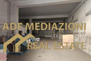 Magazzino/Deposito o Per Attività Commerciale