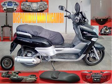 YAMAHA XC 300 VERSITY anno 2005 x RICAMBI