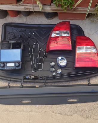 Lotto oggetti kia sportage 2005