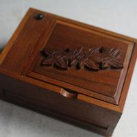 Portasigarette meccanico da tavolo inlegno Vintage